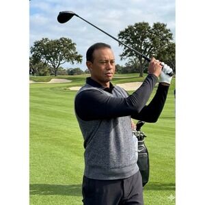 Nike Golf Dri-FIT V-Neck Sweater Vest Mens XL Gray Heather Performance Layer